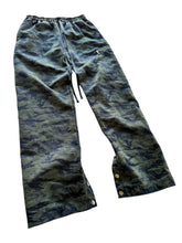 Load image into Gallery viewer, SHADOW-WOOD CAMOUFLAGE PANTS (M-L)