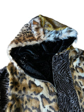 Load image into Gallery viewer, 1 of 1 WILDLIFE PATCHWORK JACKET ( M / L fit )