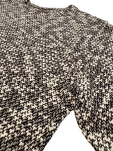 Load image into Gallery viewer, Static Knit T shirt (Large)