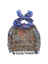Load image into Gallery viewer, BLACK AND BLUE PAISLEY PASHMINA JACKET (XL)