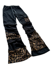 Load image into Gallery viewer, BLACK LEOPARD VELVET Stack Pants (Small)