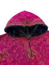 Load image into Gallery viewer, Fuchsia Berry Paisley Pashmina Pullover (Large)