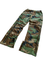 Load image into Gallery viewer, RENEGADE HARDWARE CAMO PANTS