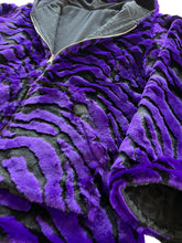 Load image into Gallery viewer, Reversible PURPLE TIGER and BLACK LEOPARD JACKET (S-2XL)