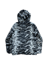Load image into Gallery viewer, Limited Edition FAUX FUR JACKET ( S-2XL )
