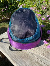 Load image into Gallery viewer, PAISLEY SATIN BUCKET HAT